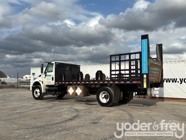 2015-international-4400-image-3