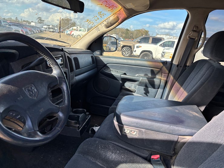 2002-dodge-ram-1500-image-11