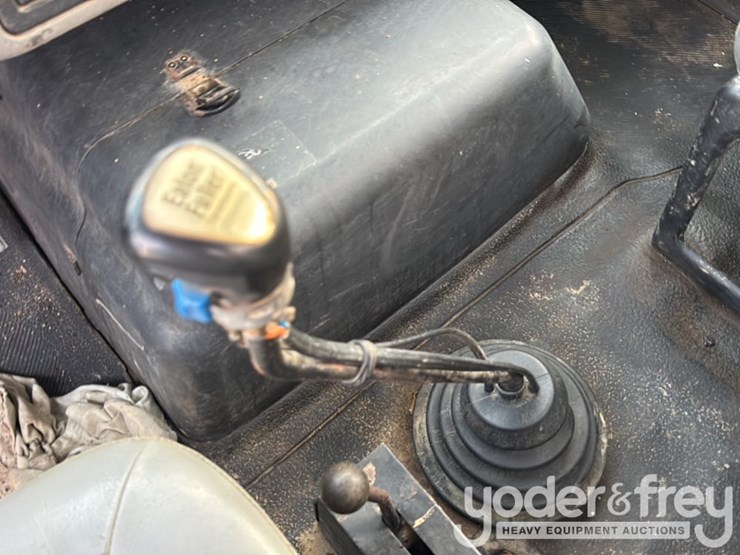 2007-international-7600-image-62