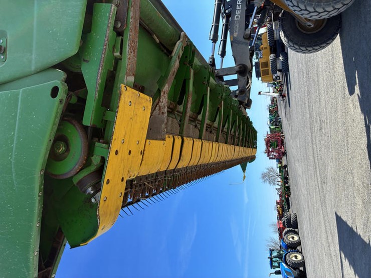 2004-john-deere-635f-image-21