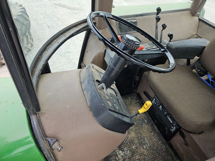 1988-john-deere-4650-image-8