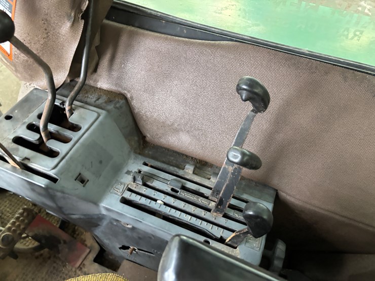 john-deere-3155-image-24