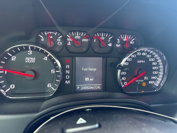 2018-chevrolet-tahoe-image-15