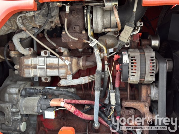 2016-sky-trak-6042-image-28