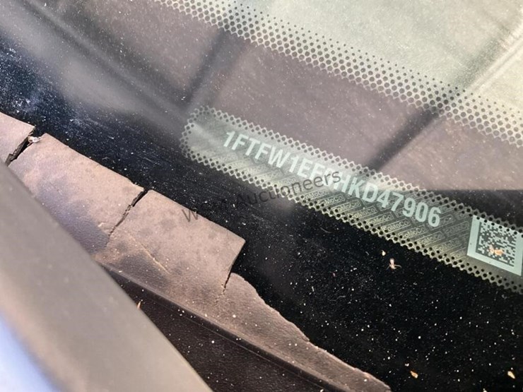 2017-ford-f150-xl-image-14