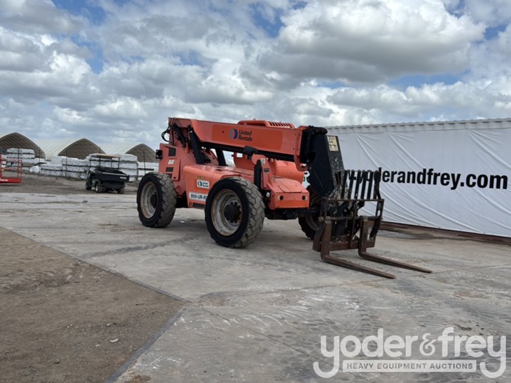 2016-sky-trak-6042-image-7