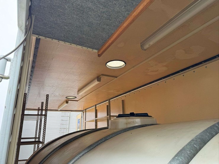 manac-enclosed-tender-trailer-with-2550-gal-tank---35'-long-x-8'-wide-x-8.5'-tall-image-27