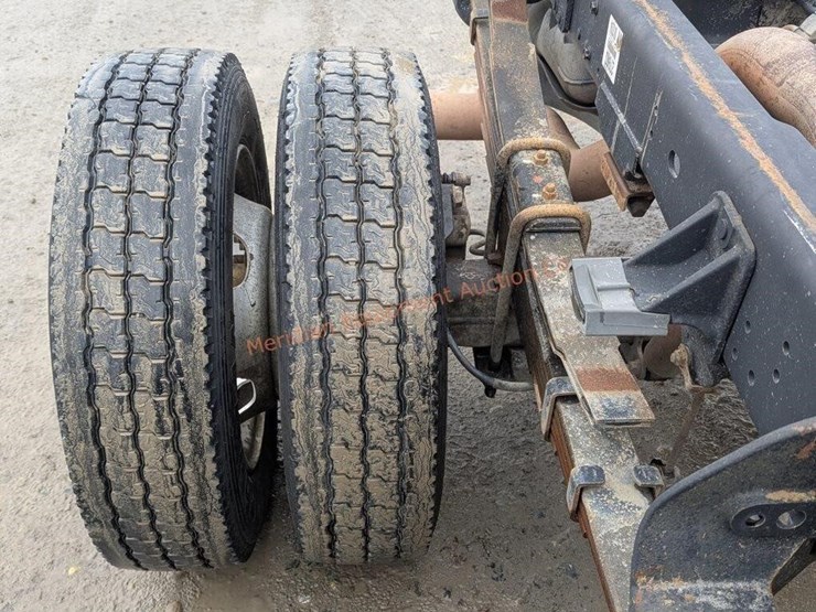 2011-dodge-ram-4500-image-11