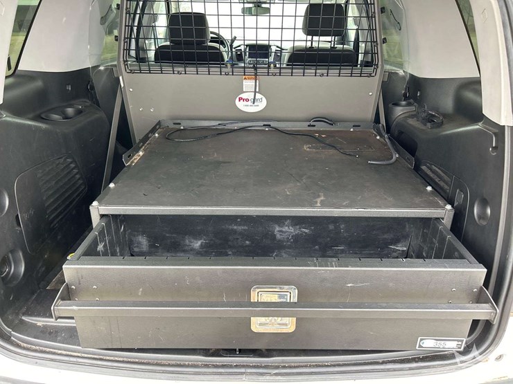 2020-chevrolet-tahoe-image-21