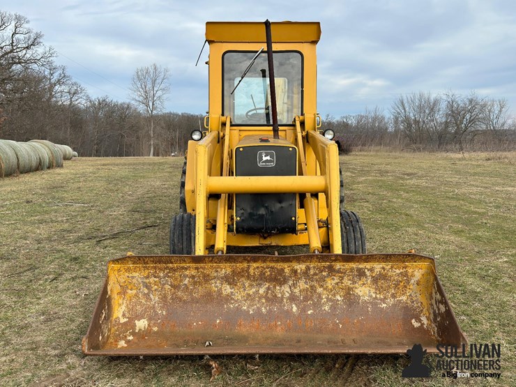 1979-deere-310a-image-2