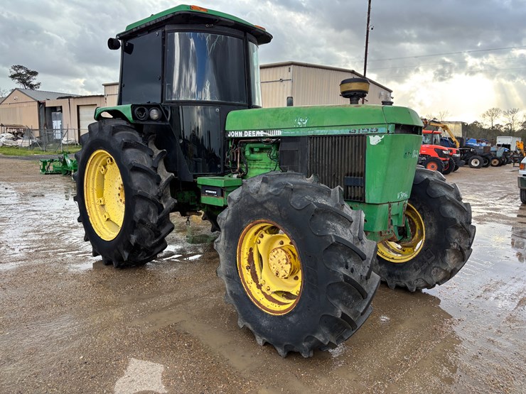john-deere-3155-image-2