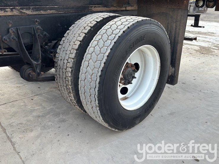 2015-international-4400-image-11