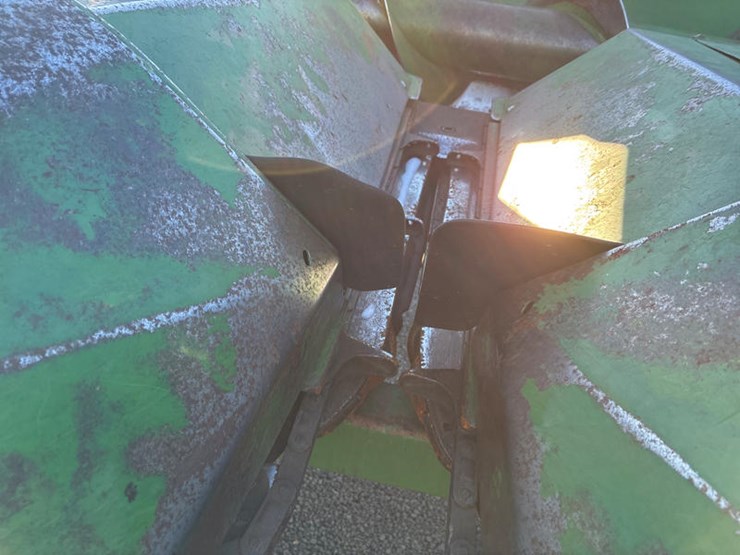 john-deere-843-image-19