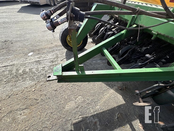 john-deere-1560-image-11