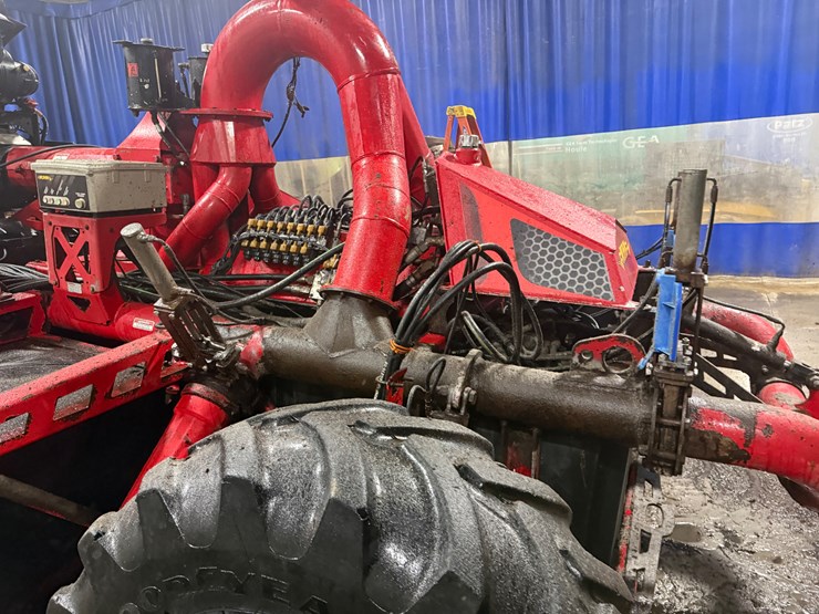 2017-nuhn-lagoon-crawler-image-14