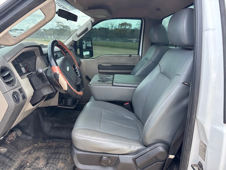 2010-ford-f250-image-7