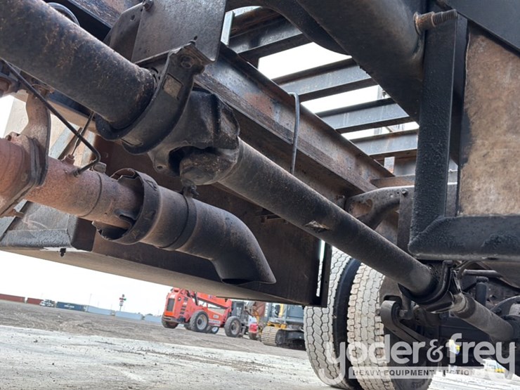 2015-international-4400-image-19