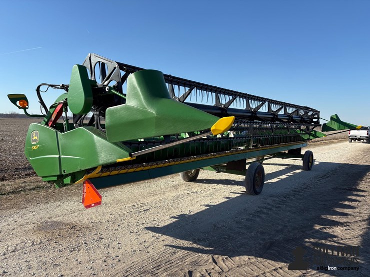 2017-john-deere-635f-image-5