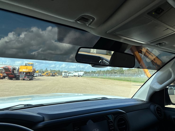 2022-toyota-tacoma-image-19