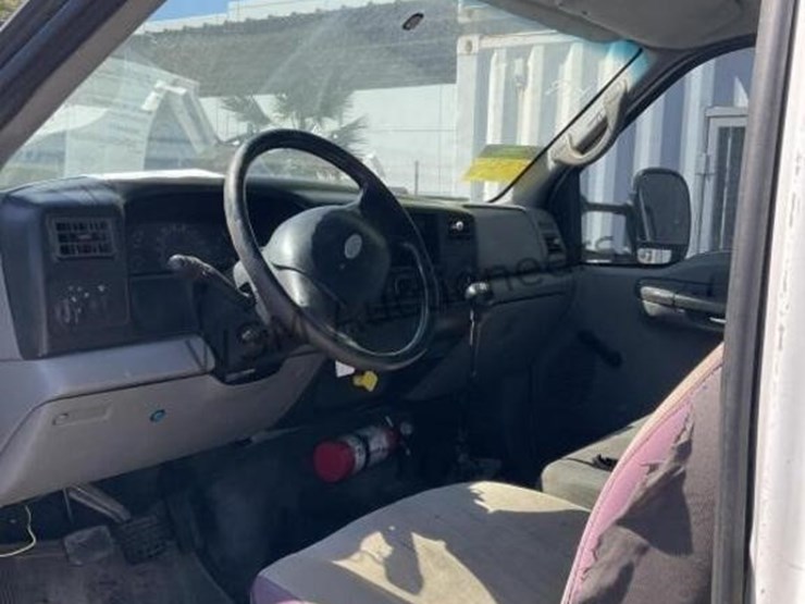 2003-ford-f650-image-21