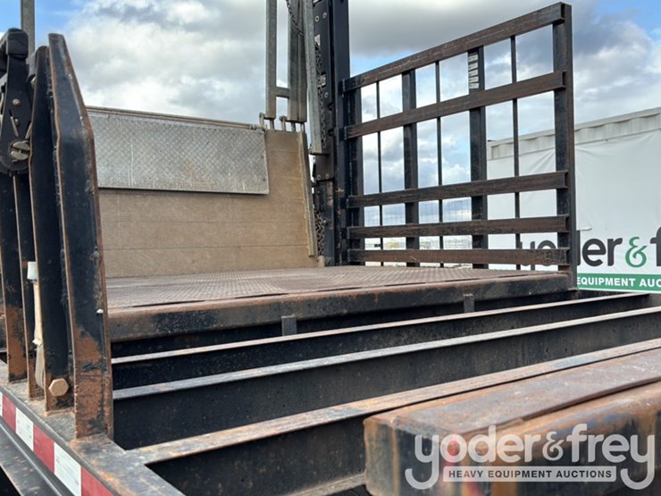 2015-international-4400-image-35