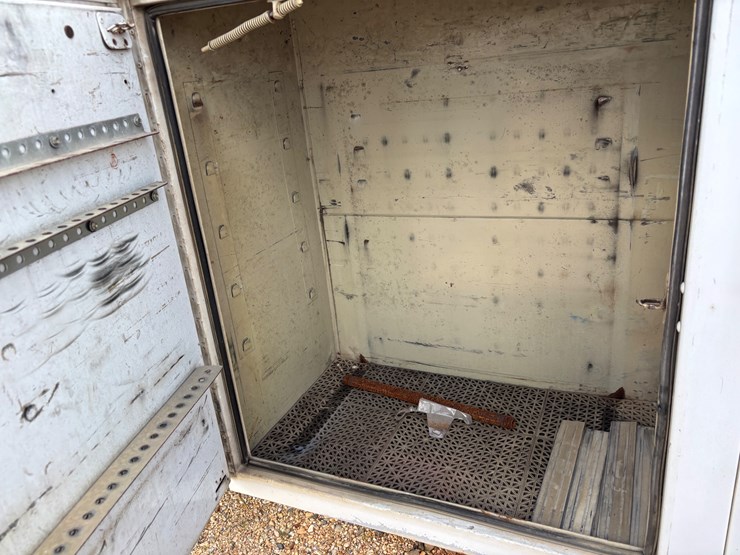 2008-dodge-3500-image-8