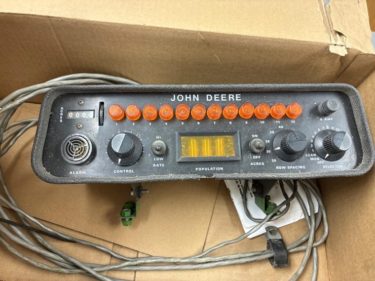 john-deere-7000-image-19