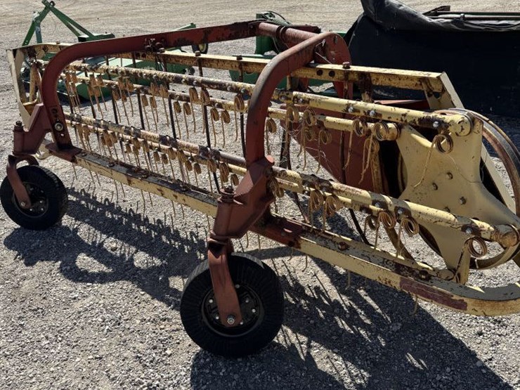 new-holland-57-image-5