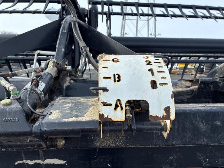 2012-mac-don-fd70-image-37