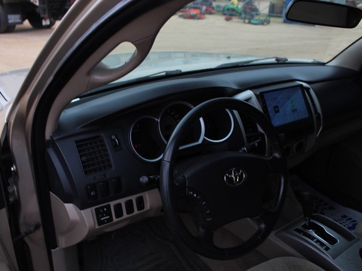 toyota-tacoma-image-7