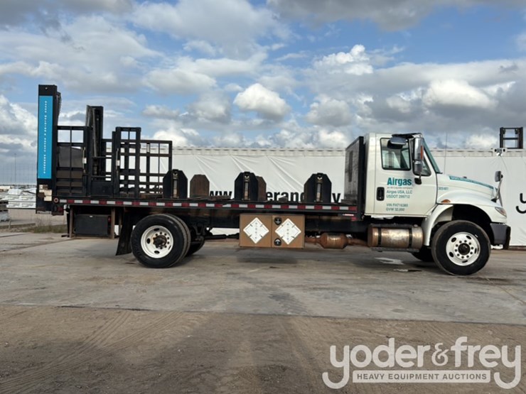 2015-international-4400-image-6