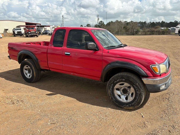 2002-toyota-tacoma-image-4