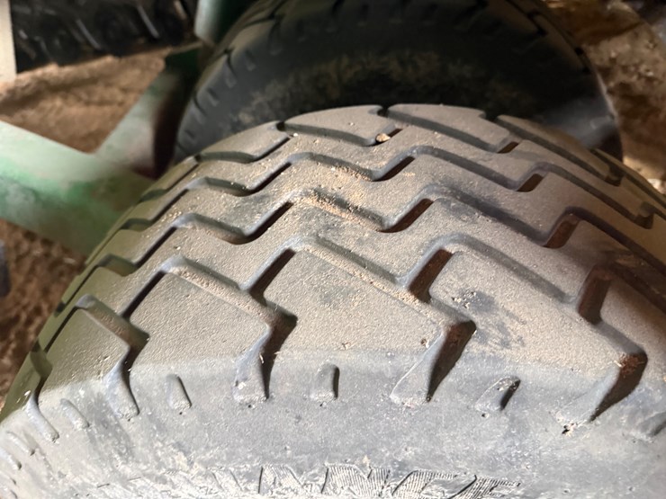 john-deere-455-image-22