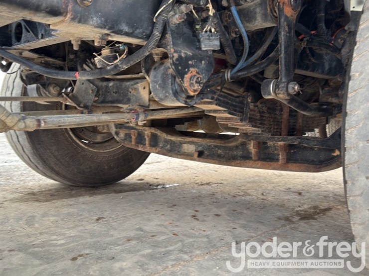 2007-international-7600-image-19