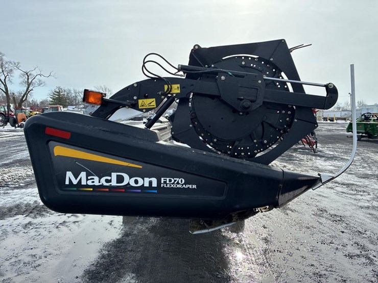 2012-mac-don-fd70-image-7