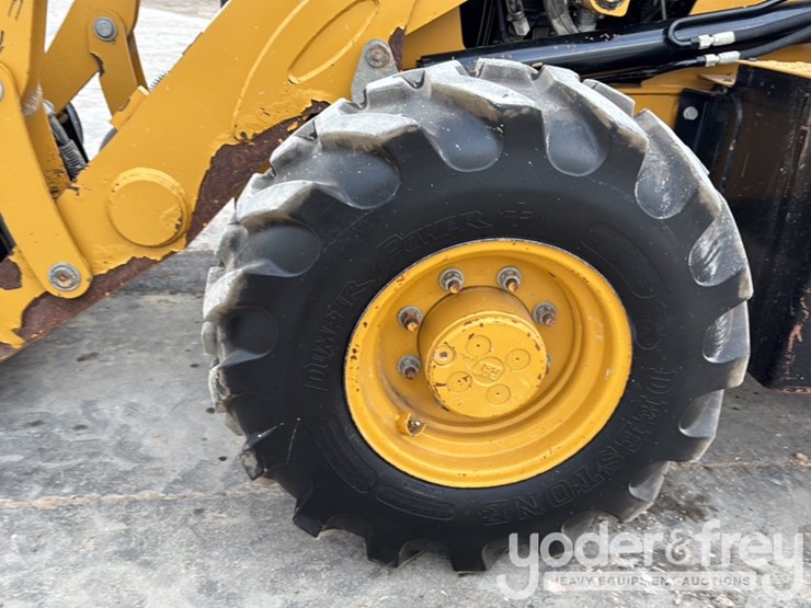 2016-caterpillar-420f2-it-image-11