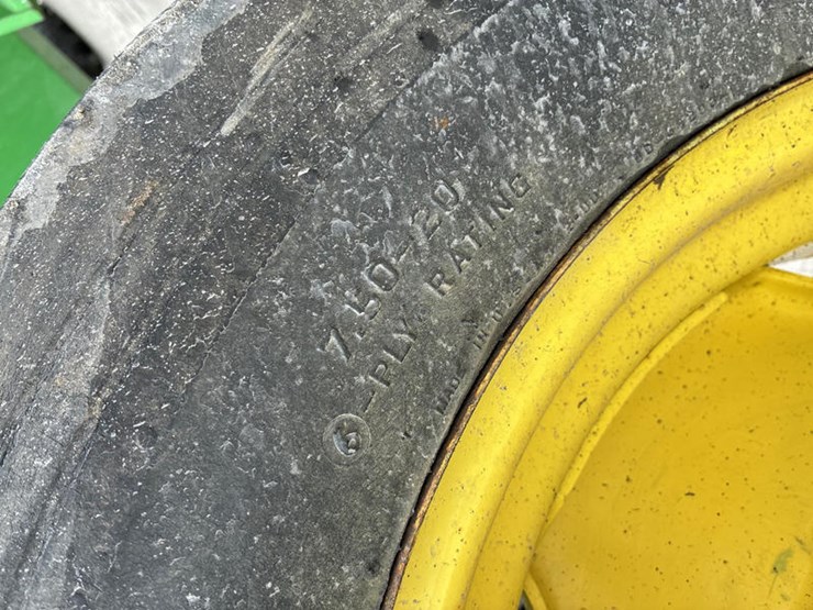 2000-john-deere-6700-image-40