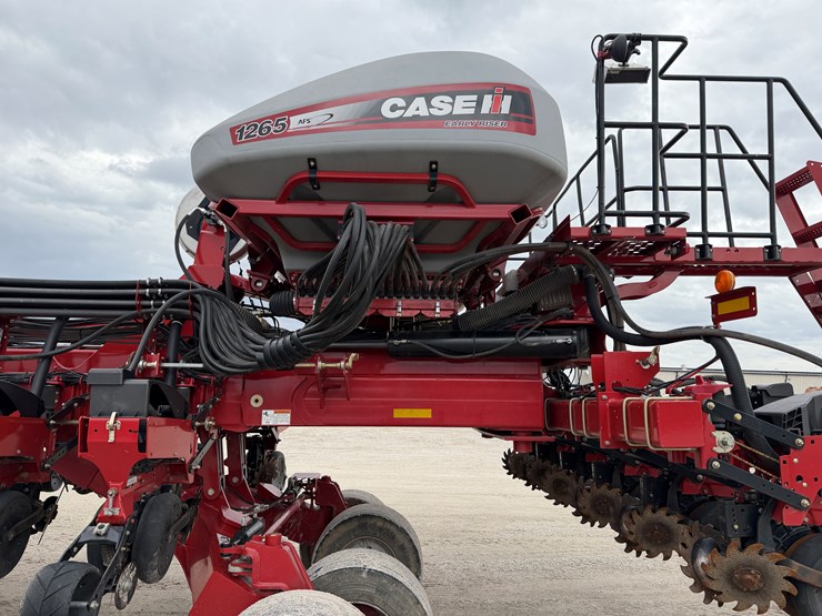 case-ih-1265-image-16
