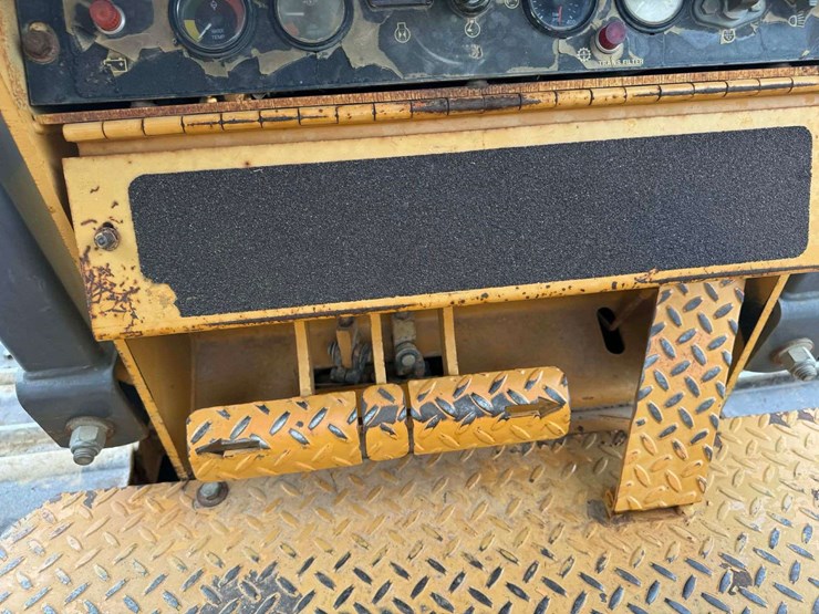 1999-case-550g-image-18