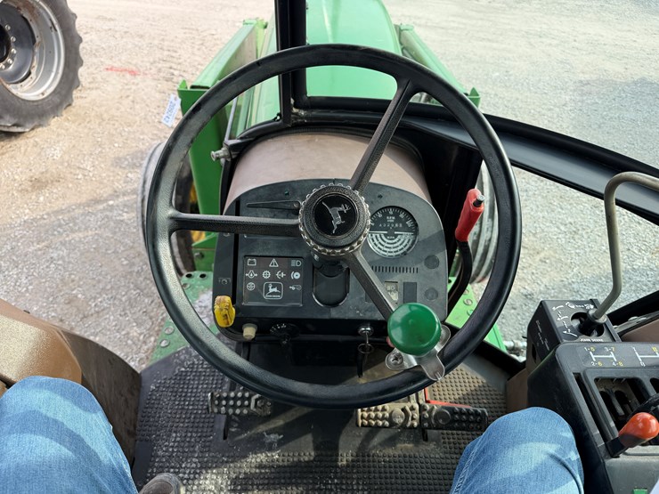 john-deere-2950-image-15