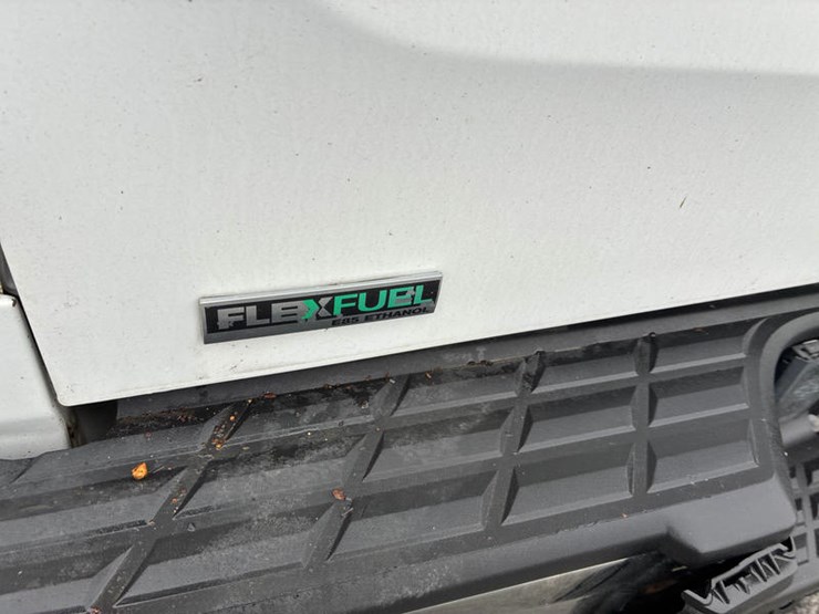 2011-gmc-sierra-1500-image-17