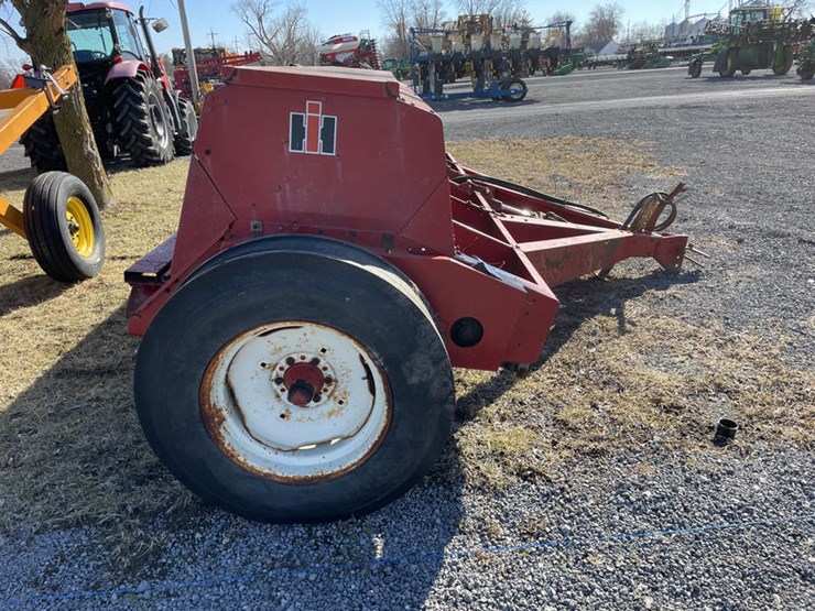 case-ih-5100-image-6
