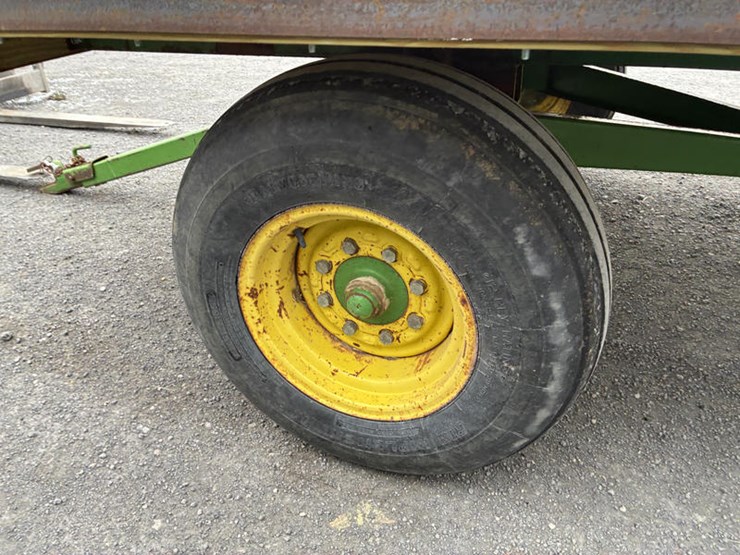 john-deere-1075-image-4