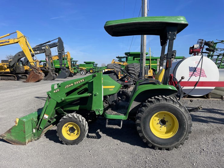 john-deere-4200-image-1