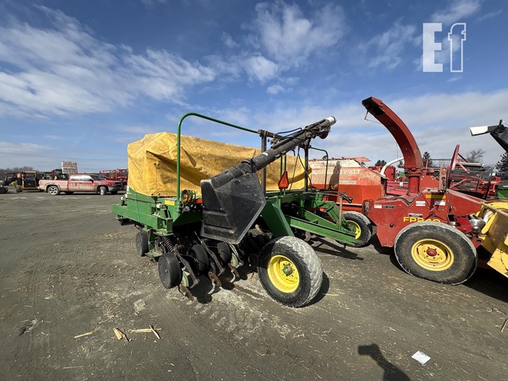 john-deere-1560-image-14