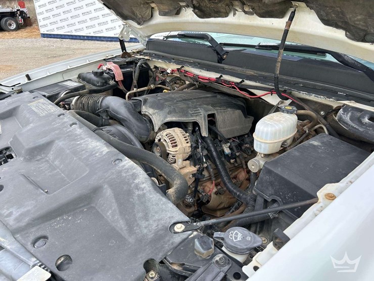 2008-gmc-3500-hd-4x4-ext.-cab-9ft.-flatbed-truck-image-7