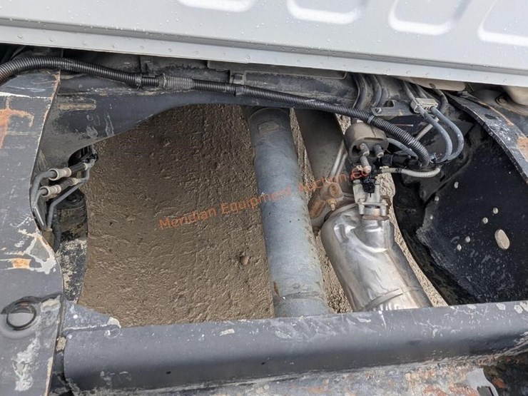 2011-dodge-ram-4500-image-13