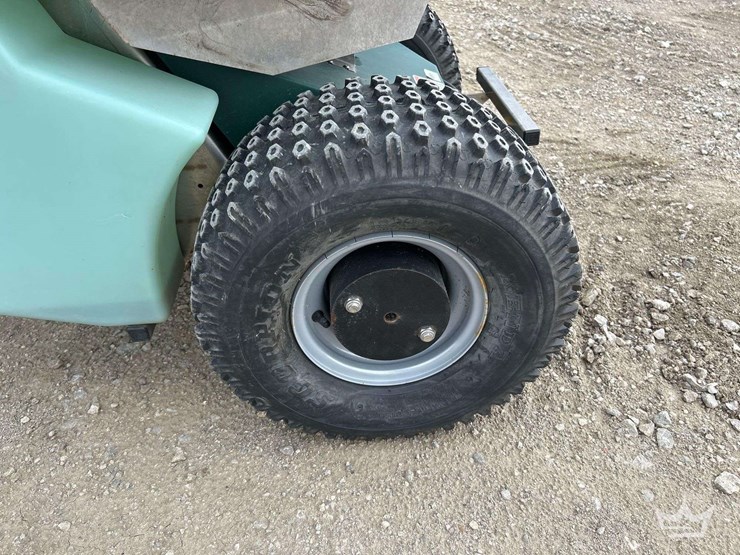 2021-permagreen-ride-on-speader-sprayer-image-24