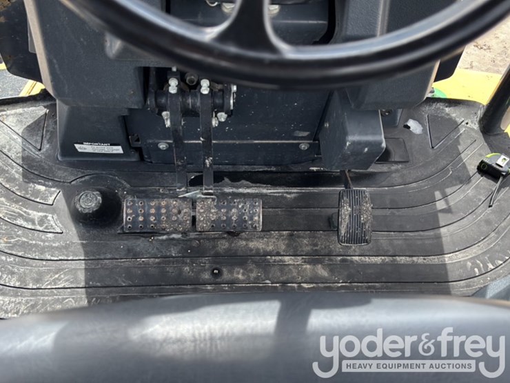 2020-deere-310l-image-49