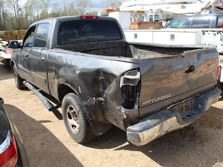 2005-toyota-tundra-image-4